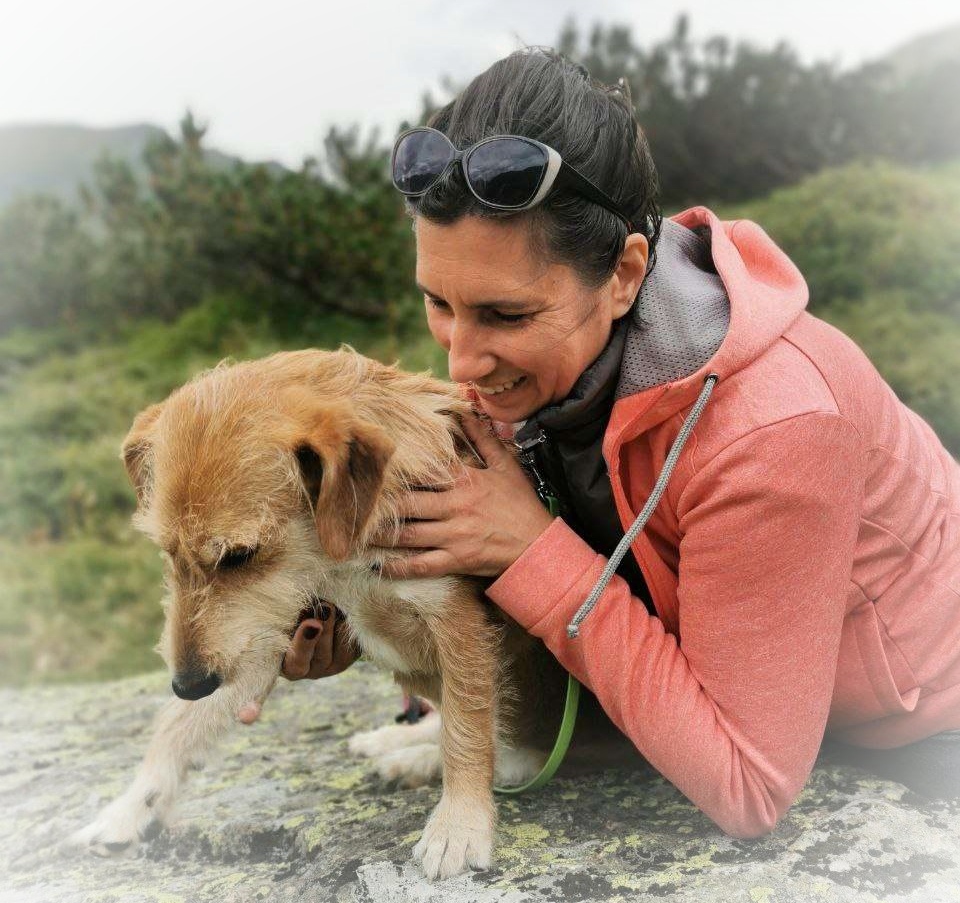 Martina mit ihrer Hündin Tessa